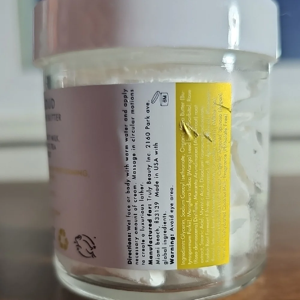 New TRULY Coco Cloud Whipped Shave Butter with Vanilla and Coconut - Picture 2 of 5